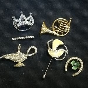 6 Vintage Brooches with Rhinestones
